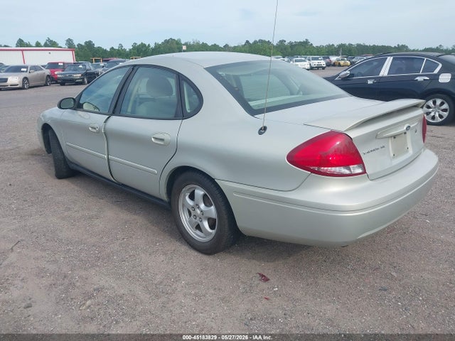 FORD TAURUS SE - 3