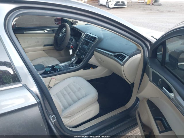 FORD FUSION SE - 5