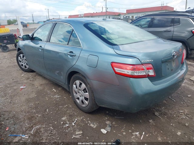 صورة 3 لـ 2011 Toyota CAMRY LE