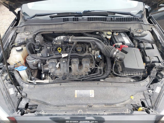 FORD FUSION SE - 10