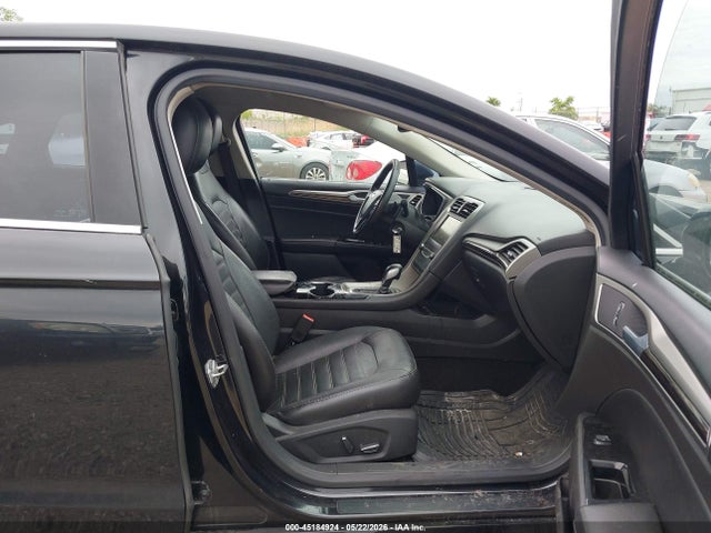 FORD FUSION SE - 5