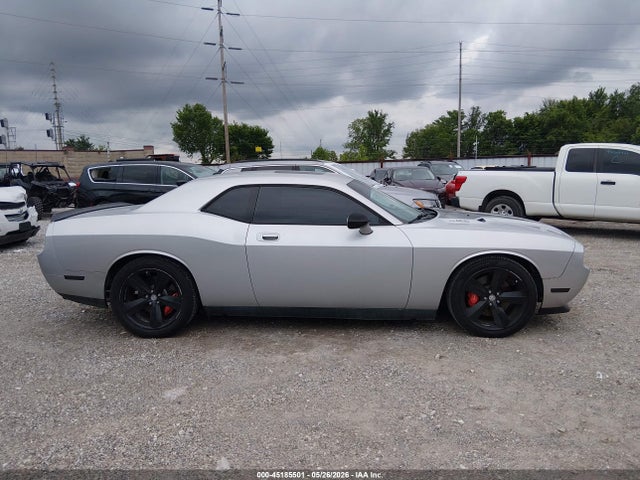 2009 Dodge CHALLENGER SRT8 — миниатюра 12