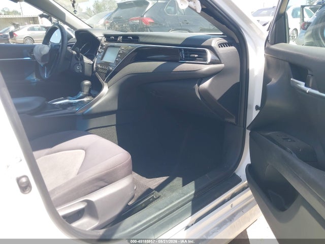 2018 Toyota CAMRY LE 照片 5