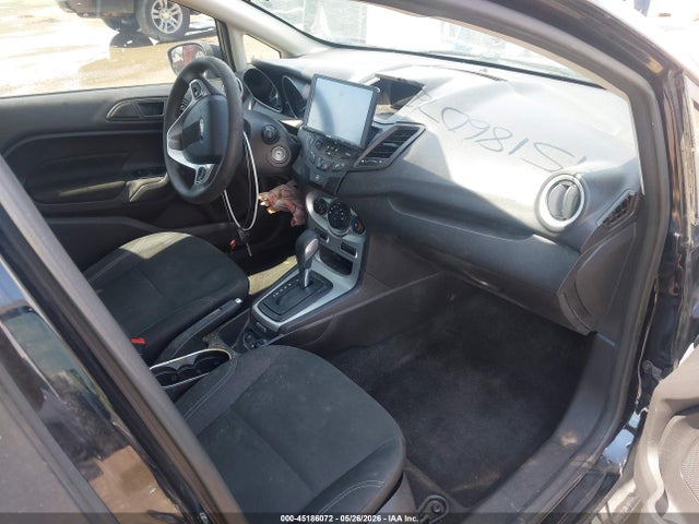 2017 FORD FIESTA SE photo 5