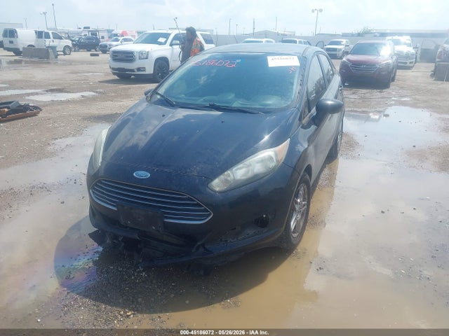 2017 FORD FIESTA SE photo 6