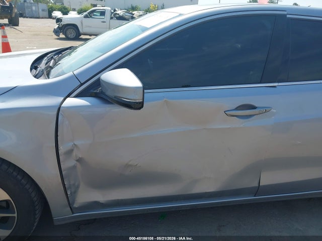 صورة 6 لـ 2015 Acura TLX