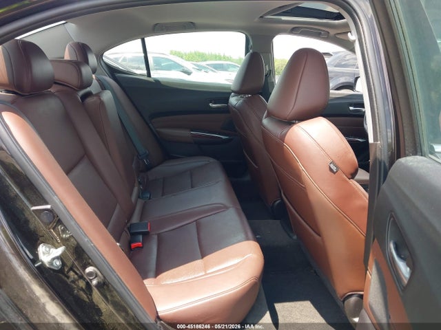 صورة 8 لـ 2015 Acura TLX TECH