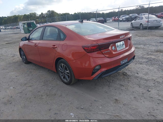 2023 KIA FORTE LXS photo 3