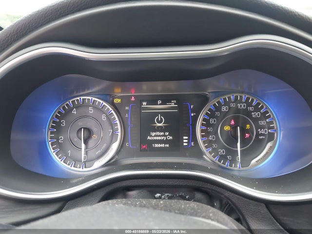 2015 Chrysler 200 LIMITED — фото 7