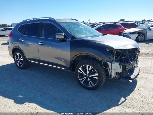 2017 NISSAN ROGUE SL