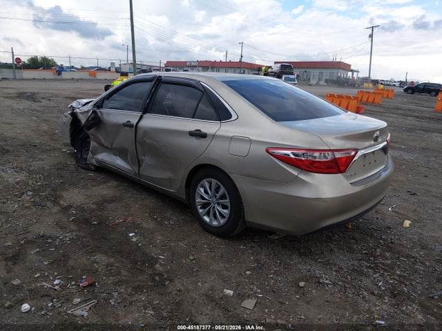 صورة 3 لـ 2016 Toyota CAMRY LE