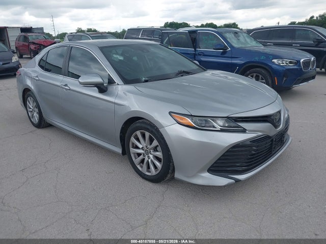 صورة 1 لـ 2019 Toyota CAMRY LE