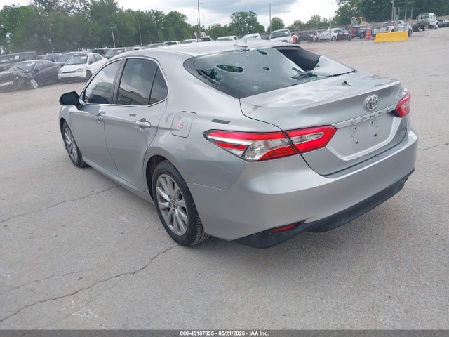 صورة 3 لـ 2019 Toyota CAMRY LE