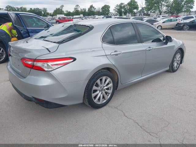 صورة 4 لـ 2019 Toyota CAMRY LE