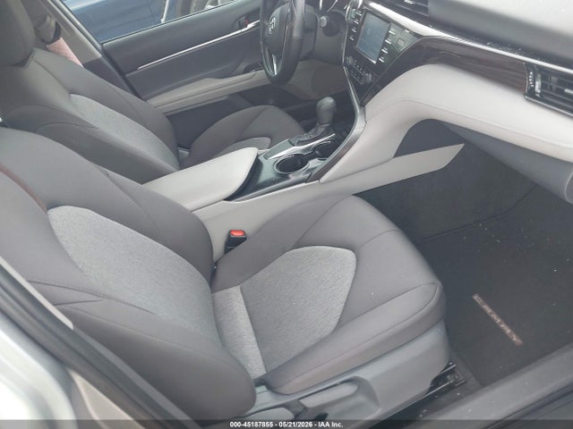 صورة 5 لـ 2019 Toyota CAMRY LE