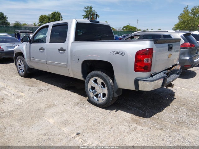 2013 Chevrolet SILVERADO 1500 LT — фото 3