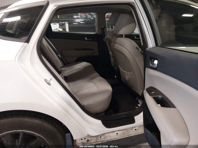 2016 KIA OPTIMA LX photo 8
