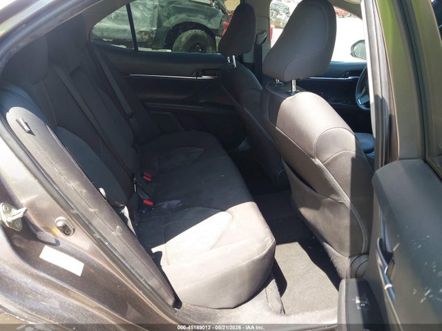 2018 Toyota CAMRY LE photo 8