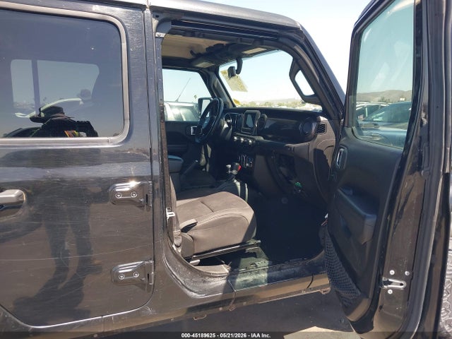 صورة 5 لـ 2022 JEEP GLADIATOR ALTITUDE 4X4