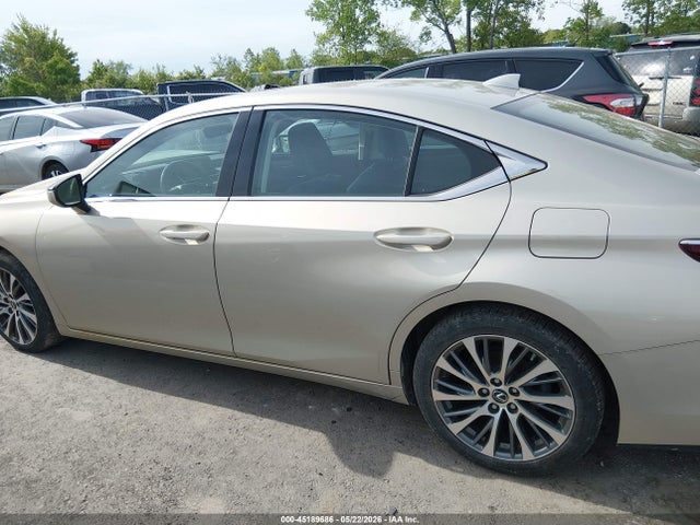 2019 LEXUS ES 350 15