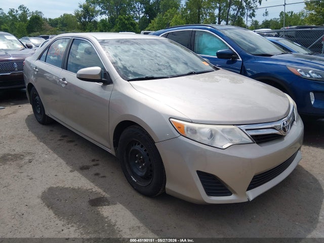 2014 Toyota CAMRY LE 照片 1
