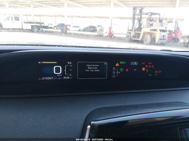 صورة 7 لـ 2018 Toyota PRIUS TWO