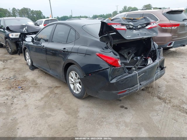 2025 Toyota CAMRY LE photo 3