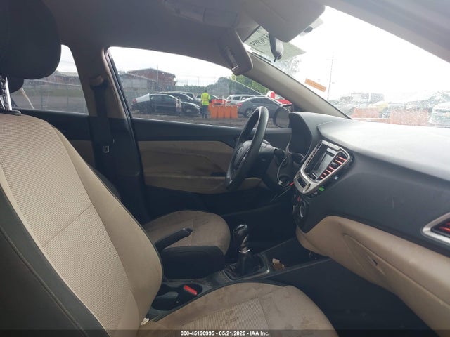 2019 HYUNDAI ACCENT SE 5