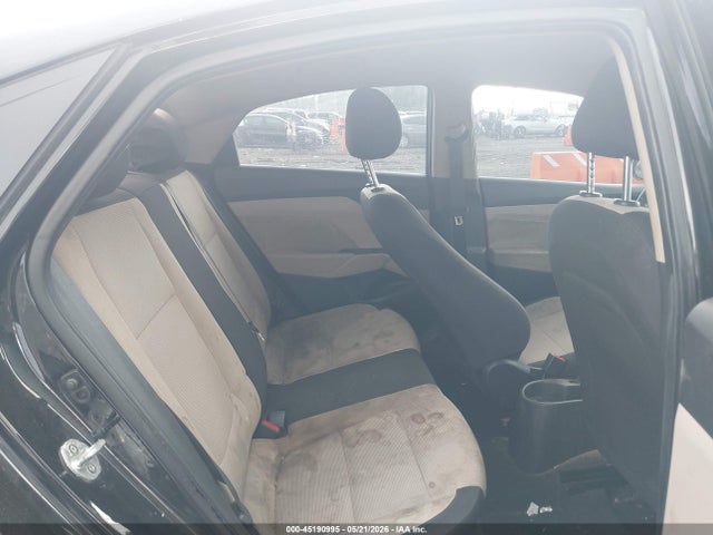 2019 HYUNDAI ACCENT SE 8