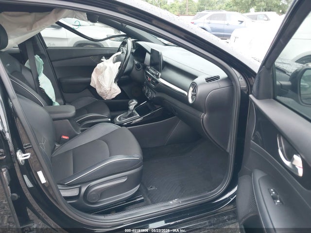 صورة 5 لـ 2021 KIA FORTE GT-LINE