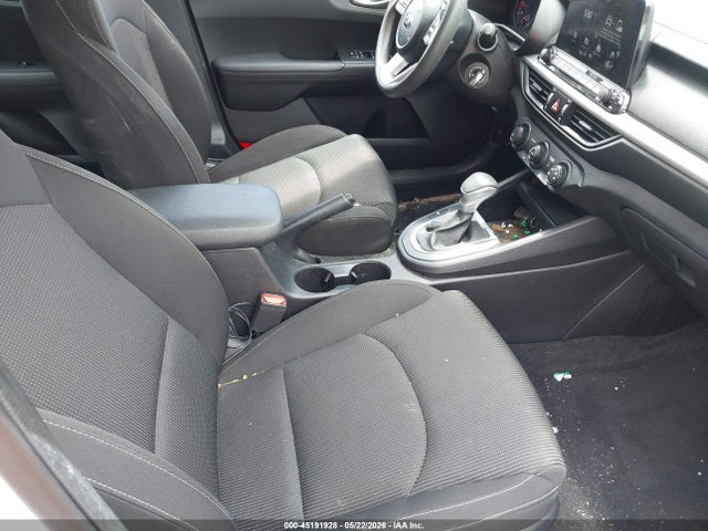 صورة 5 لـ 2021 KIA FORTE LXS