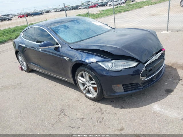 2015 Tesla MODEL S 60/70/85 照片 1