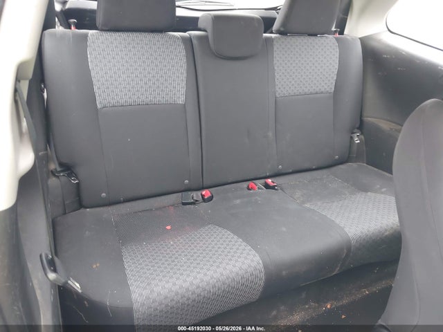 صورة 8 لـ 2016 Toyota YARIS L