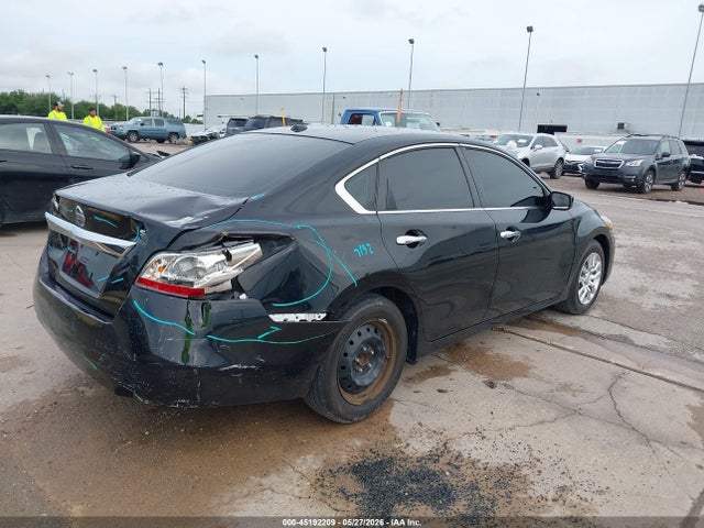 2014 Nissan ALTIMA 2.5 S — фото 4