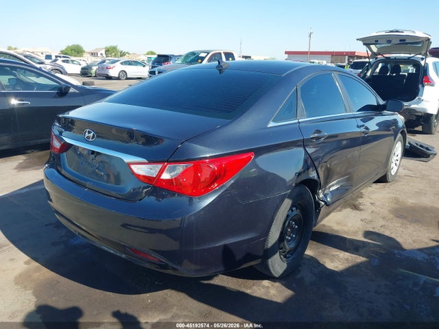 2013 Hyundai SONATA GLS — фото 4