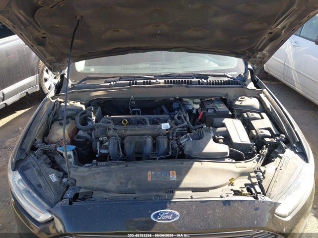 FORD FUSION SE - 10