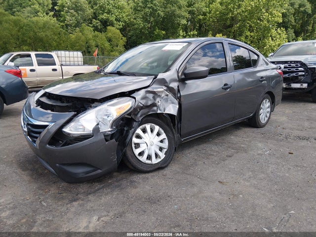 2016 Nissan VERSA 1.6 S — фото 2