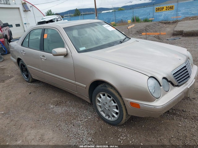 2001 MERCEDES-BENZ E 320 4M