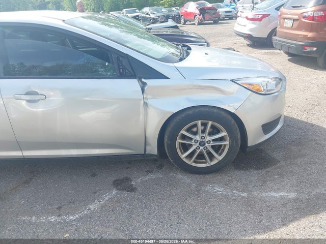 FORD FOCUS SE - 6