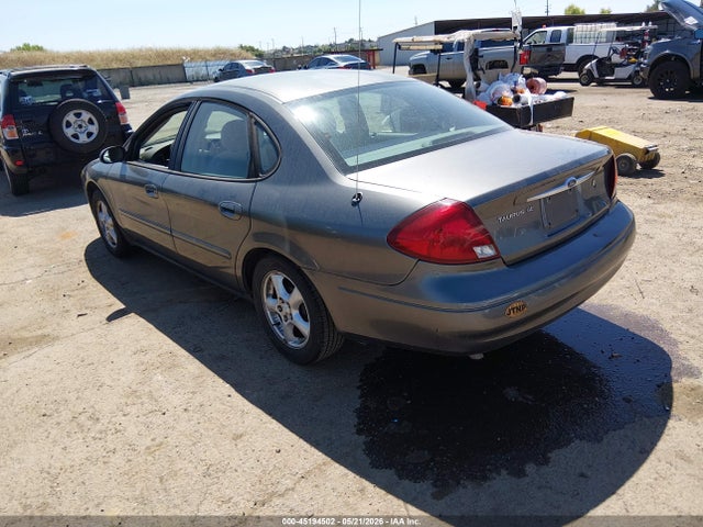 FORD TAURUS SE - 3