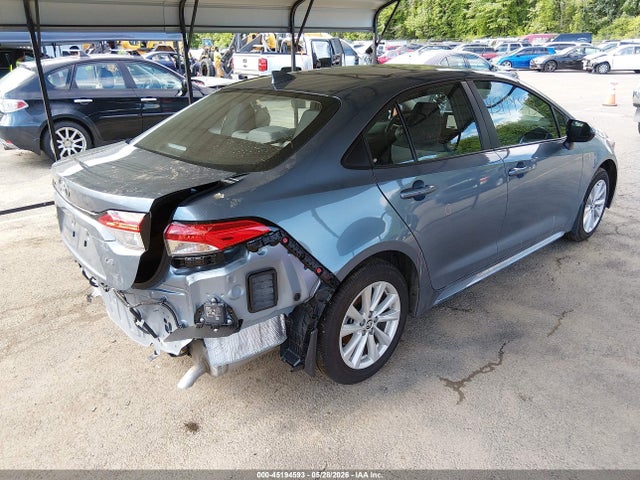 2026 Toyota COROLLA LE photo 4