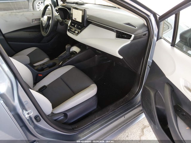 2026 Toyota COROLLA LE photo 5