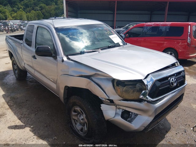 2015 TOYOTA TACOMA 