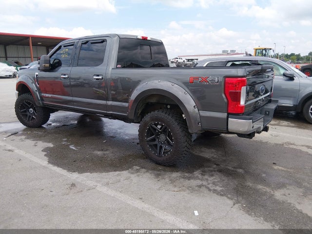 2017 FORD F-250 LARIAT — фото 3