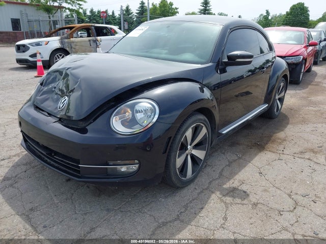 صورة 2 لـ 2012 Volkswagen BEETLE 2.0T TURBO