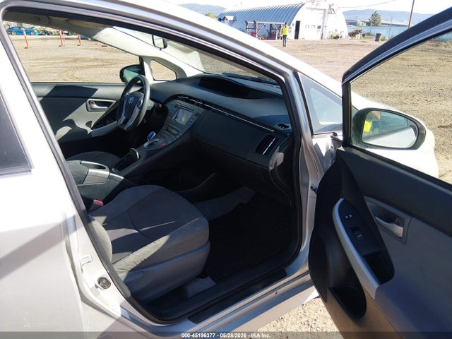 2012 Toyota PRIUS TWO — фото 5
