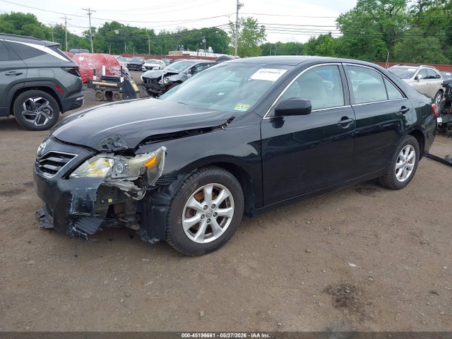 صورة 2 لـ 2011 Toyota CAMRY LE