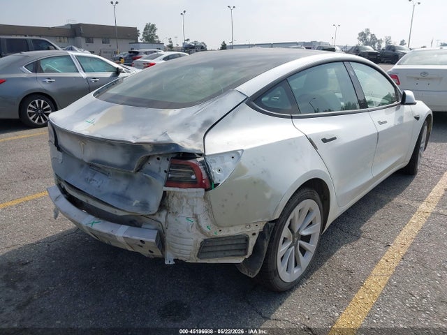 صورة 4 لـ 2023 Tesla MODEL 3 REAR-WHEEL DRIVE