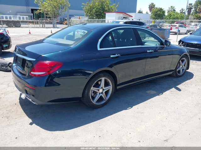 صورة 4 لـ 2017 Mercedes-BENZ E 300