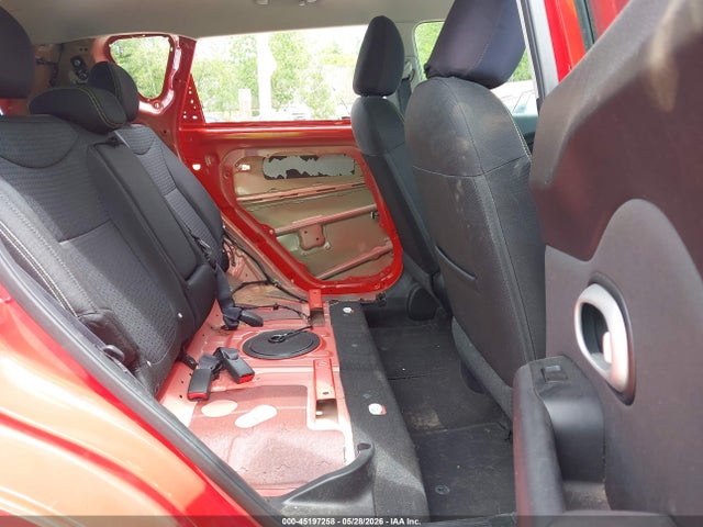 2016 KIA SOUL + 照片 8